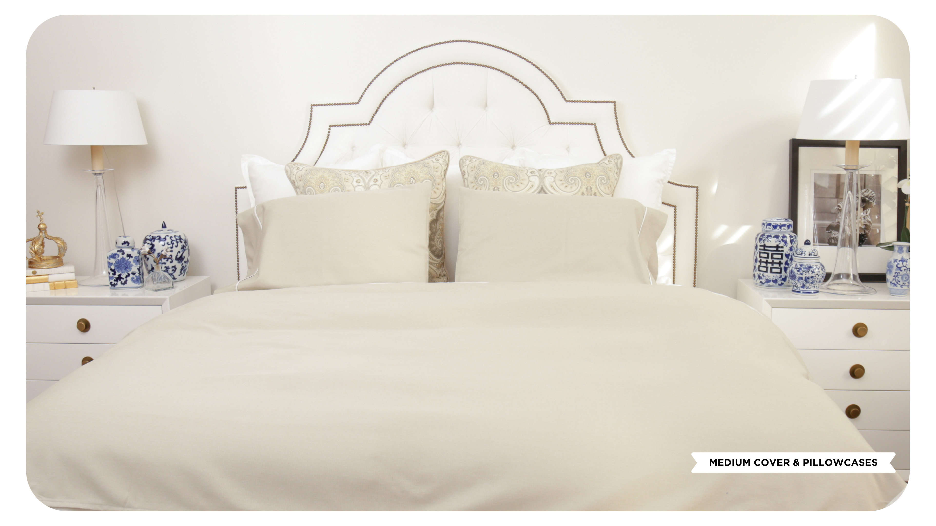 Fursatile Decor Tan + White Medium, Tan + White Cover